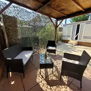 Mobil 2 à 4 Personnes Camping1* Les Arbouses , Le Castellet (Var) France